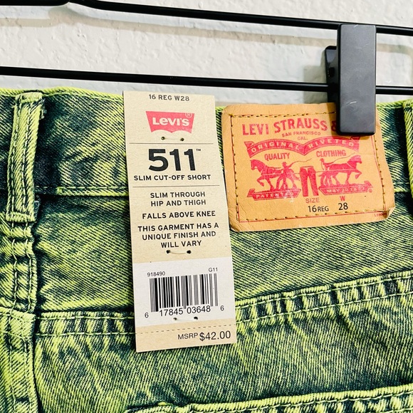Levi’s 511 Slim Cut-Off Shorts - Picture 3 of 7